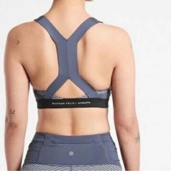 Allyson Felix Athleta Ultimate Legend
Sports Bra - Size Medium - Picture 4 of 9